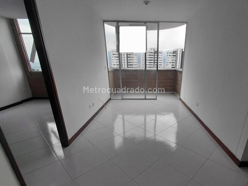 Comfortable 3BR Apartment in La Loma Del Indio - 4