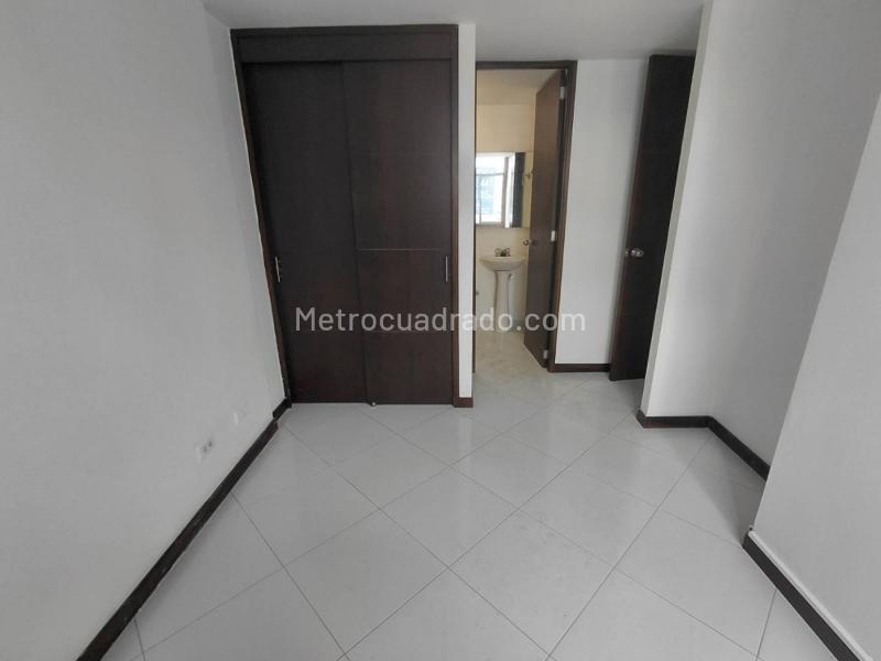 Comfortable 3BR Apartment in La Loma Del Indio - 8