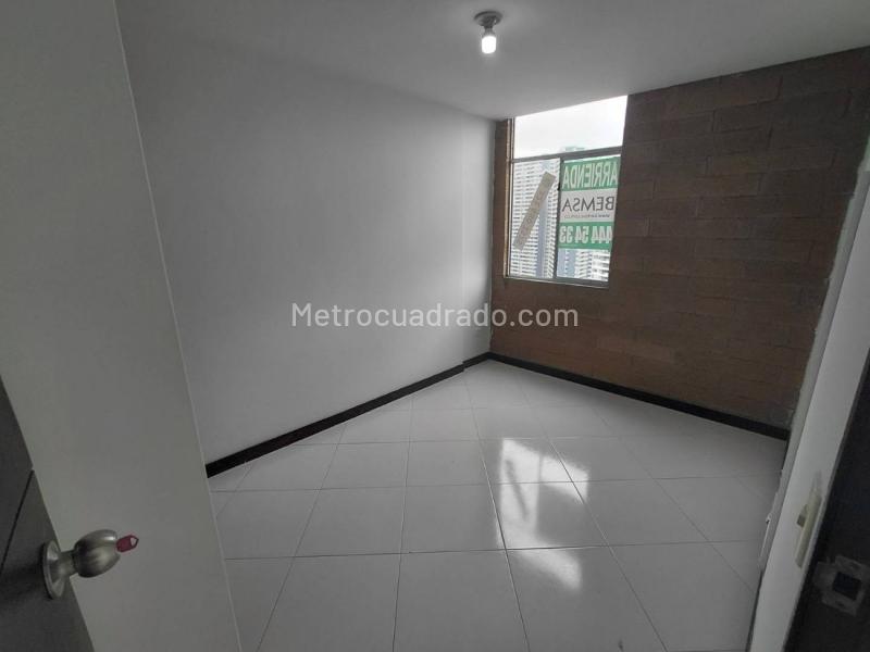 Comfortable 3BR Apartment in La Loma Del Indio - 9