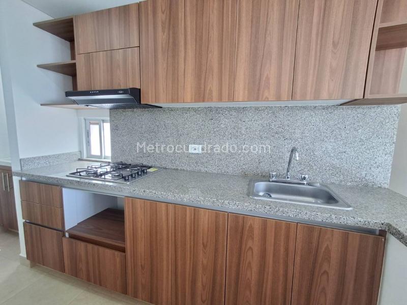 2BR Apartment in San Antonio (60 m²) - 2