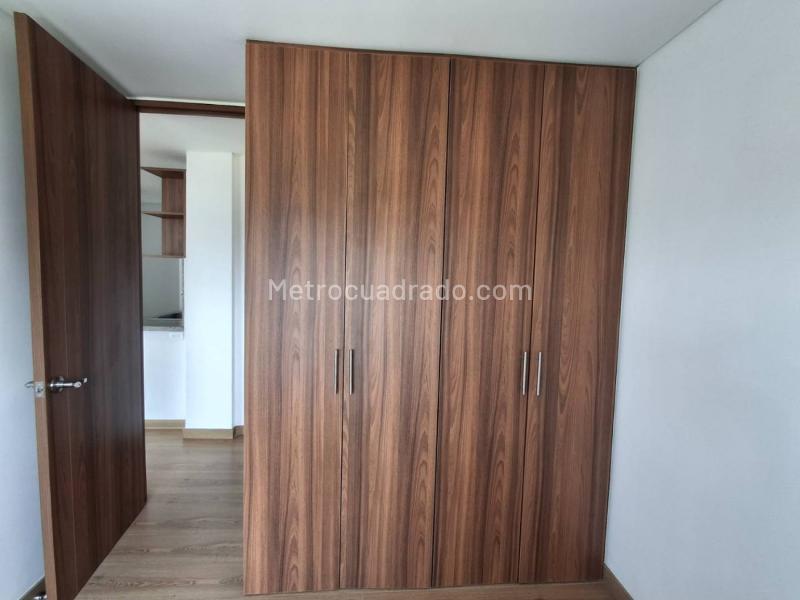 2BR Apartment in San Antonio (60 m²) - 5