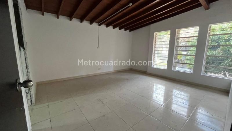 Functional Commercial House in La Castellana