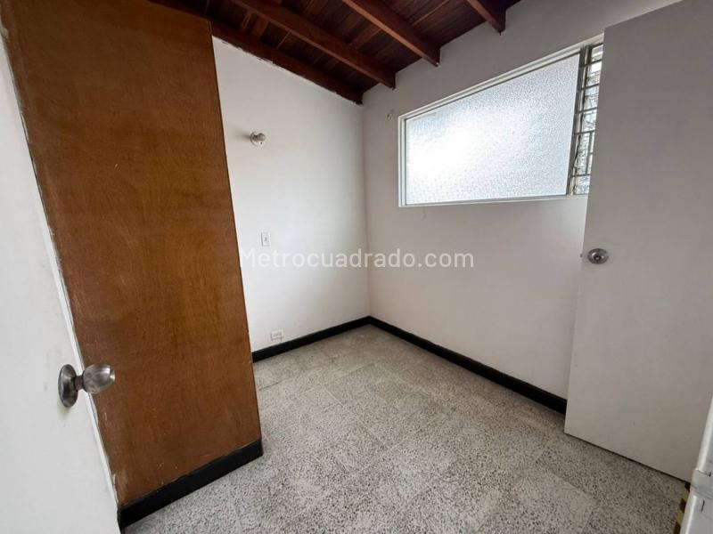 5BR House in Floresta - 4