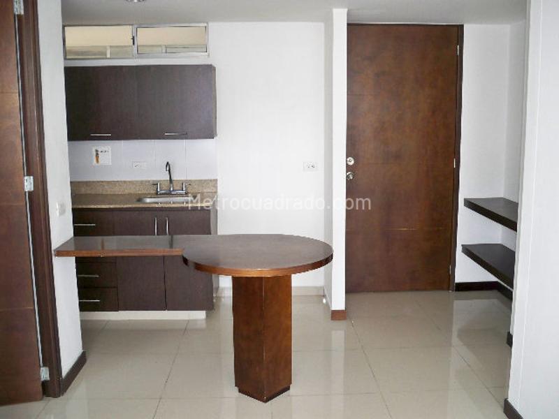 3BR Apartment with Balcony in La Loma del Indio - 2