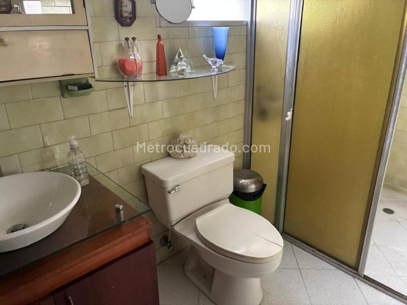 Casa Amplia de 5 Alcobas en Manila - 5