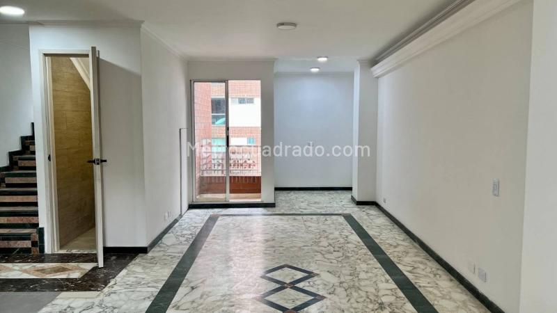 Duplex Amplio de 4 Alcobas en Laureles - 6