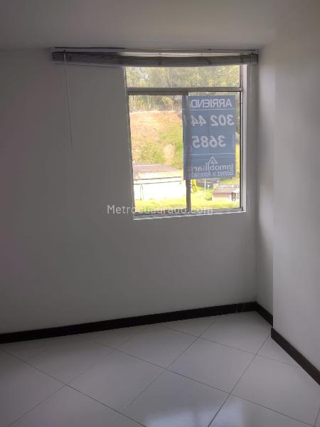 Apartamento de 3 Alcobas cerca al Mirador Las Palmas en Loma del Indio - 2