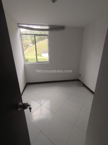 Apartamento de 3 Alcobas cerca al Mirador Las Palmas en Loma del Indio - 5
