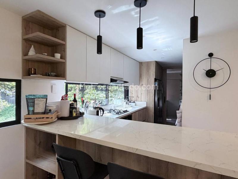 Apartamento Tipo Estudio Dúplex Amoblado en El Poblado - 3