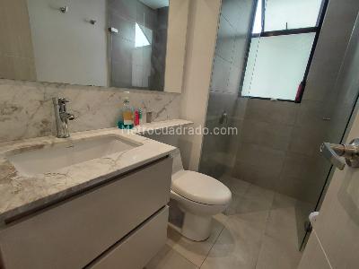 Apartamento de 2 alcobas en arriendo en El Poblado, Medellín, 95 m² · foto 12 de 20