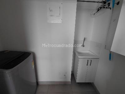 Apartamento de 2 alcobas en arriendo en El Poblado, Medellín, 95 m² · foto 16 de 20