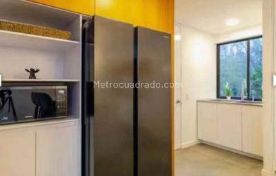 Apartamento de 2 alcobas en venta en Provenza, Medellín, 254 m² · foto 4 de 20