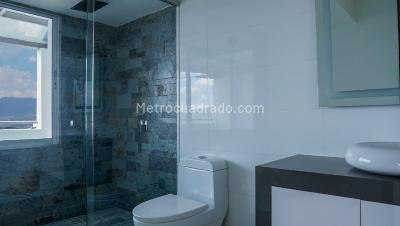 Apartamento en venta en El Poblado, Medellín · foto 8 de 20