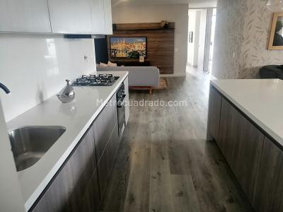 Apartamento de 3 alcobas en venta en El Poblado, Medellín, 156 m² · foto 2 de 20