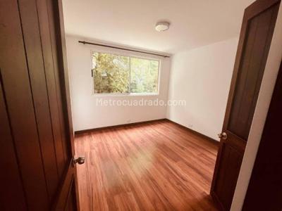 Casa en venta en Loma Del Escobero, Envigado · foto 15 de 20
