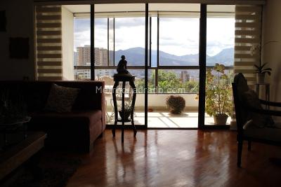 Apartamento en venta en El Poblado, Medellín · foto 3 de 20