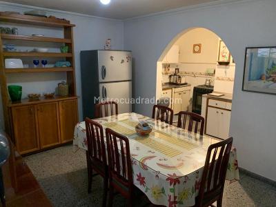 Casa de 5 alcobas en venta en Manila, Medellín, 480 m² · foto 2 de 20