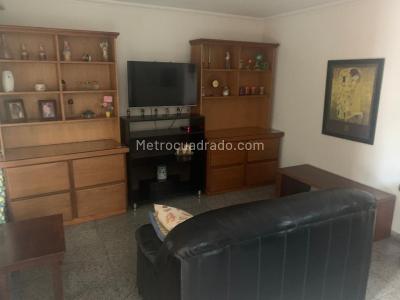 Casa de 5 alcobas en venta en Manila, Medellín, 480 m² · foto 7 de 20