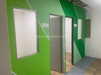 Casa de 5 alcobas en venta en Manila, Medellín, 480 m² · foto 9 de 20
