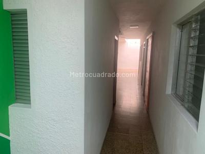 Casa de 5 alcobas en venta en Manila, Medellín, 480 m² · foto 11 de 20