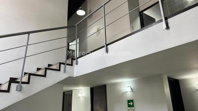 Casa de 5 alcobas en venta en La Aguacatala, Medellín, 337 m² · foto 9 de 20