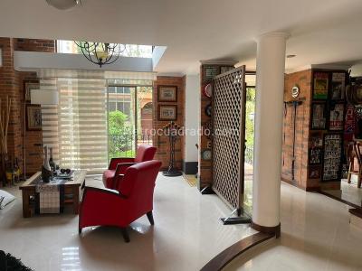 Casa de 5 alcobas en venta en Sabaneta, Sabaneta, 380 m² · foto 5 de 20