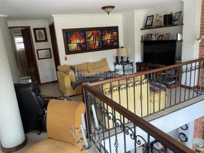 Casa de 5 alcobas en venta en Sabaneta, Sabaneta, 380 m² · foto 12 de 20