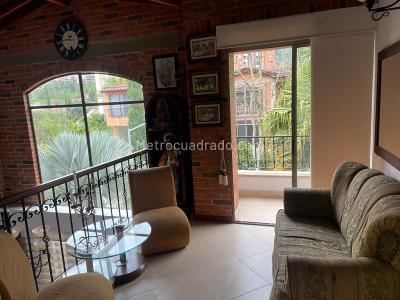 Casa de 5 alcobas en venta en Sabaneta, Sabaneta, 380 m² · foto 13 de 20
