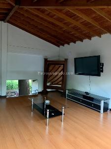 Casa de 5 alcobas en venta en Llano Grande, Rionegro, 350 m² · foto 8 de 17