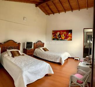 Casa de 5 alcobas en venta en Llano Grande, Rionegro, 350 m² · foto 14 de 17