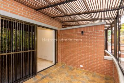 Casa de 5 alcobas en venta en Medellin, Medellín, 360 m² · foto 12 de 20