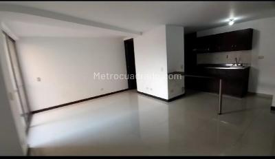 Apartamento de 1 alcoba en venta en Medellin, Medellín, 69 m² · foto 2 de 8