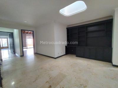 Casa de 5 alcobas en venta en El Poblado, Medellín, 430 m² · foto 12 de 20