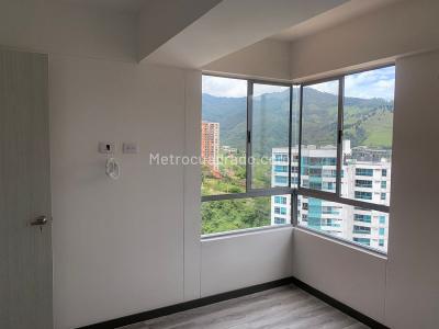 Apartamento de 2 alcobas en venta en Sabaneta, Sabaneta, 90 m² · foto 3 de 10