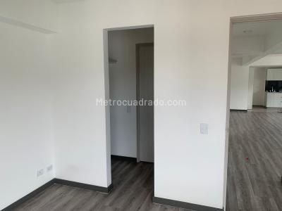 Apartamento de 2 alcobas en venta en Sabaneta, Sabaneta, 90 m² · foto 9 de 10