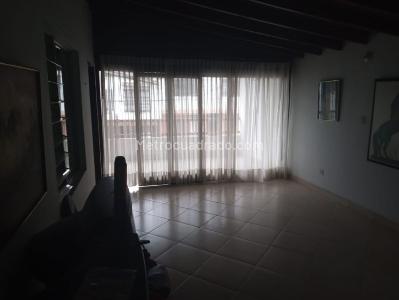 Casa de 4 alcobas en venta en Santa Monica, Medellín, 210 m² · foto 6 de 13