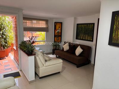 Apartamento en venta en Medellin, Medellín · foto 2 de 16