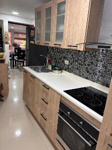 Apartamento en venta en Medellin, Medellín · foto 3 de 16