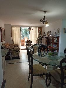 Apartamento de 2 alcobas en venta en El Poblado, Medellín, 96 m² · foto 4 de 20