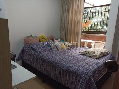 Apartamento de 2 alcobas en venta en El Poblado, Medellín, 96 m² · foto 14 de 20