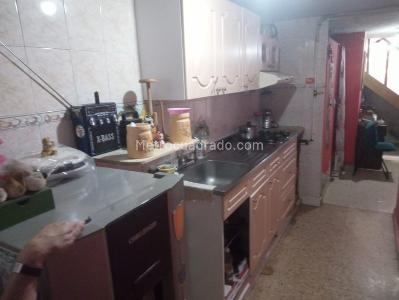 Casa de 3 alcobas en venta en La Florida, Medellín, 67 m² · foto 3 de 12