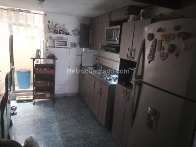 Casa de 3 alcobas en venta en La Florida, Medellín, 67 m² · foto 7 de 12