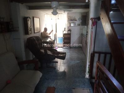 Casa de 3 alcobas en venta en La Florida, Medellín, 67 m² · foto 12 de 12
