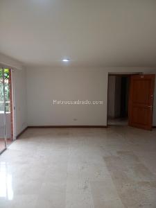 Apartamento de 4 alcobas en venta en Laureles, Medellín, 137 m² · foto 2 de 20