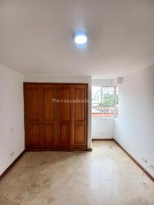 Apartamento de 4 alcobas en venta en Laureles, Medellín, 137 m² · foto 10 de 20