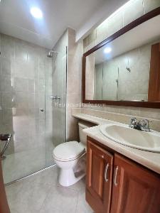 Apartamento de 4 alcobas en venta en Laureles, Medellín, 137 m² · foto 14 de 20