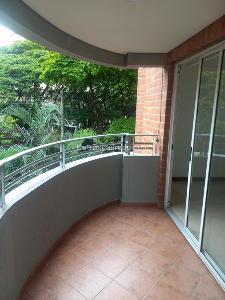 Apartamento de 4 alcobas en venta en Laureles, Medellín, 137 m² · foto 18 de 20