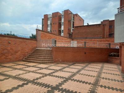 Apartamento de 4 alcobas en venta en Laureles, Medellín, 137 m² · foto 20 de 20