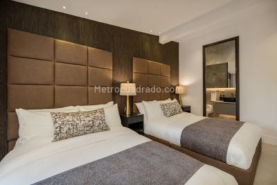 Casa de 5 alcobas en venta en El Poblado, Medellín, 380 m² · foto 16 de 20