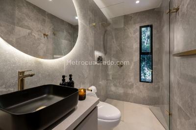 Casa de 5 alcobas en venta en El Poblado, Medellín, 380 m² · foto 17 de 20